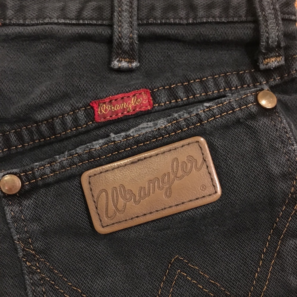 Wrangler Black Cut-off Shorts